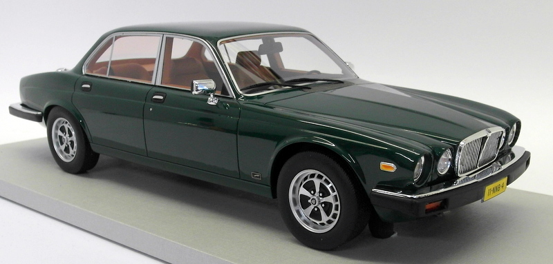 LS Collectibles 1/18 Scale Resin - LS025A Jaguar XJ6 1982 Green