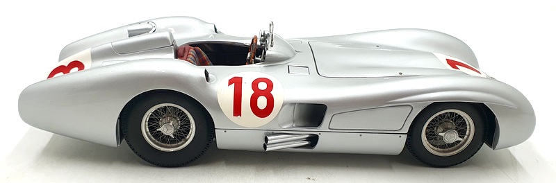 CMC 1/18 Scale Diecast M-049 Mercedes-Benz W196R 1954/55