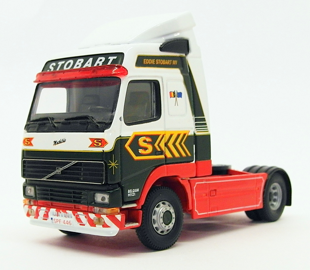 Corgi 1/50 Scale CC12401 - Volvo Globetrotter Curtainside - Stobart