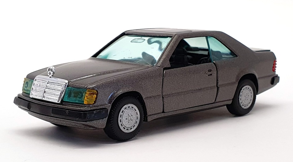 Gama 1/43 Scale Diecast 1168 - Mercedes Benz Coupe 300 CE - Met Bornite