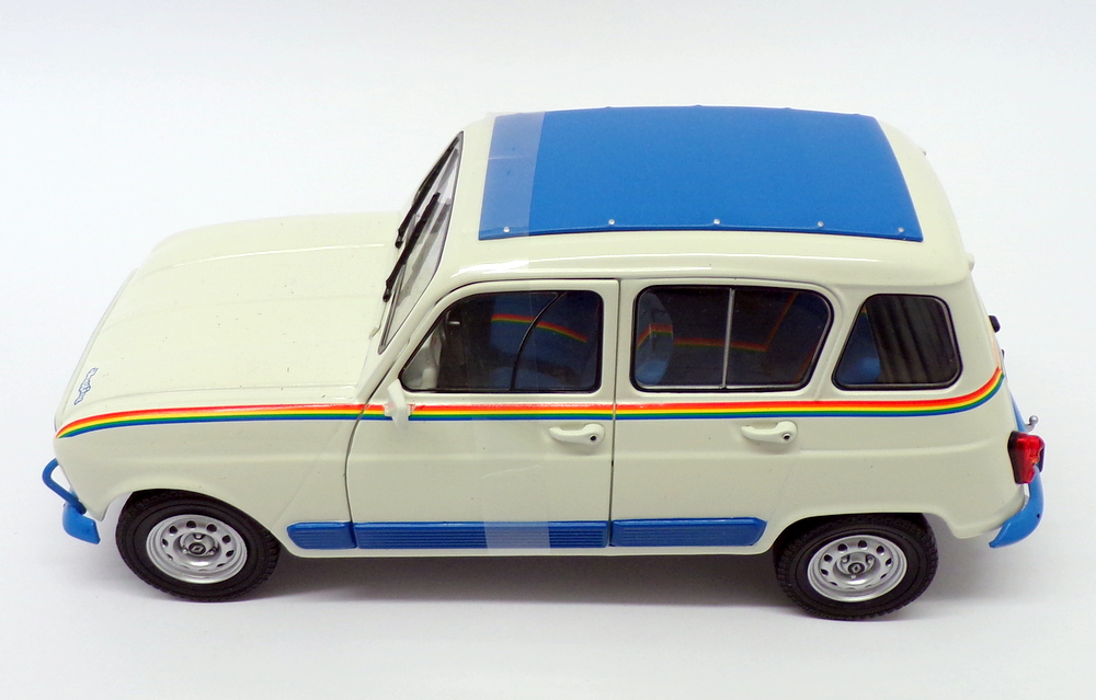 Solido 1/18 Scale Diecast S1800105 - Renault 4L Jogging - Blue/White