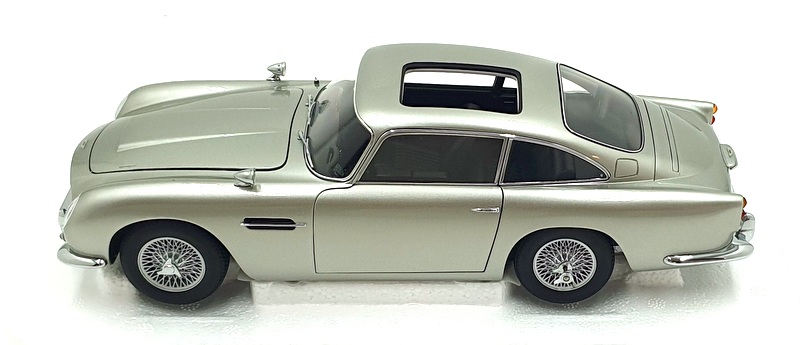 Autoart 1/18 Scale 70296 - Aston Martin DB5 Goldfinger (w/weapons) - Silver
