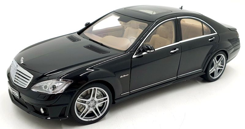 ミニカー 1/43 AUTOart Mercedes-Benz S63 AMG 1/43 Autoart Mercedes Benz S-Class S63 AMG Silver Sedan