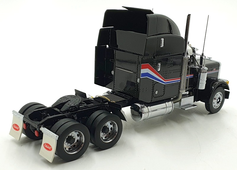 Franklin Mint 1/32 Scale B11TA51 - Peterbilt Truck Tractor Unit - Black