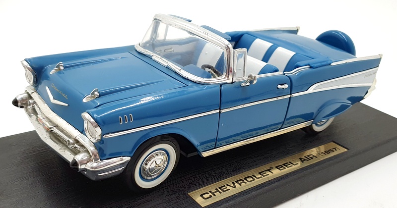 Road Legends 1/18 Scale Diecast 92108 - 1957 Chevrolet Bel Air
