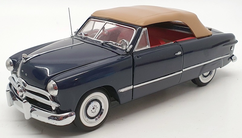 Franklin Mint 1/24 Scale Model Car FM673 - 1949 Ford Custom Convertible