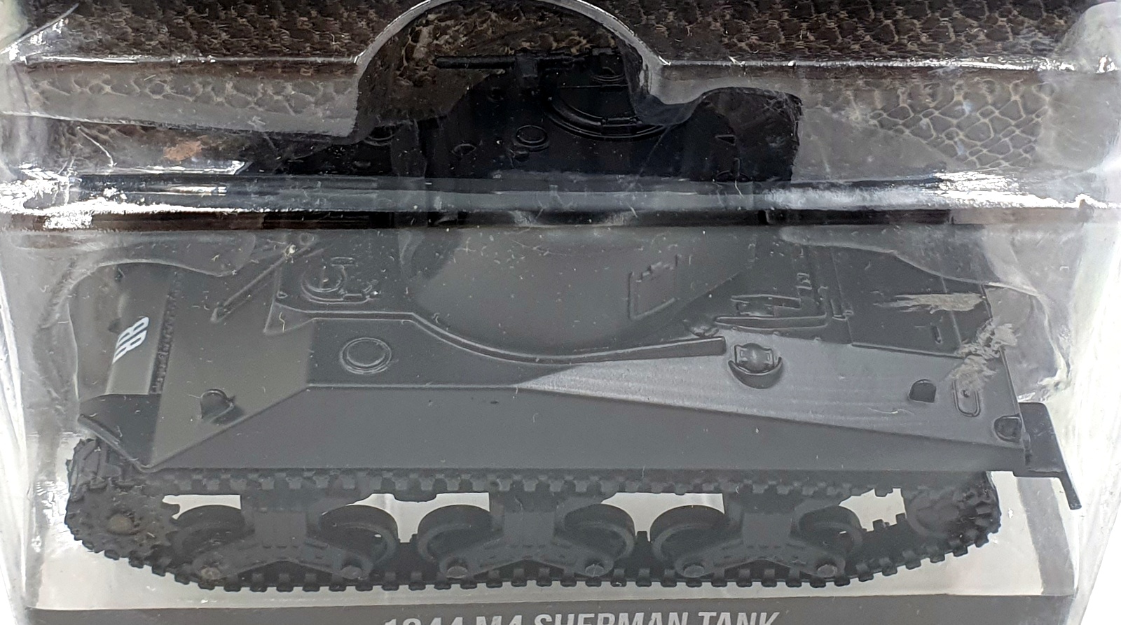 Greenlight 1/64 Scale 28090 - 1944 M4 Sherman Tank - Black Greenlight 1/64 Scale 28090 - 1944 M4 Sherman Tank - Black