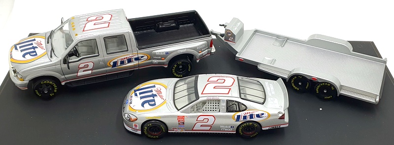 Action 1/24 Scale 400645 Miller Lite Ford #2 Crew Cab NASCAR And Trailer Action 1/24 Scale 400645 Miller Lite Ford #2 Crew Cab NASCAR And Trailer