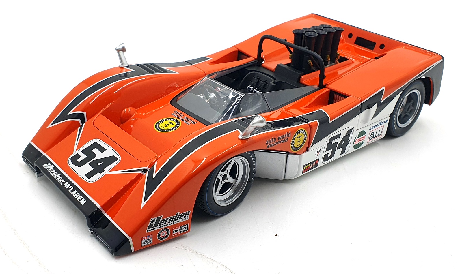 GMP 1/18 Scale Diecast 12029 - 1969 McLaren M8B Low Wing #54