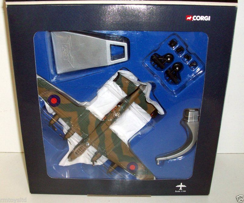 CORGI 1/144 47306 AVRO LANCASTER MICKEY THE MOOCHER BATTLE OF BRITAIN MEMORIAL