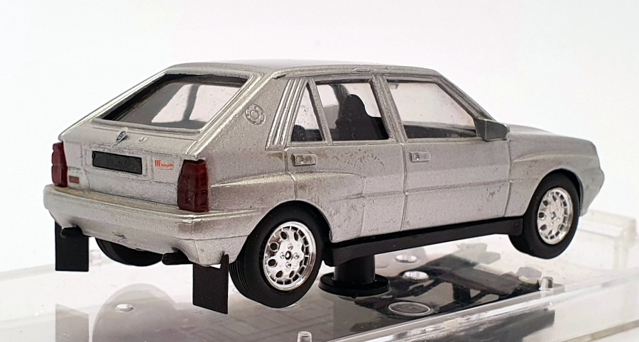 Vitesse 1/43 Scale Model Car VLS01 - Lancia Delta HF Stradale - Silver