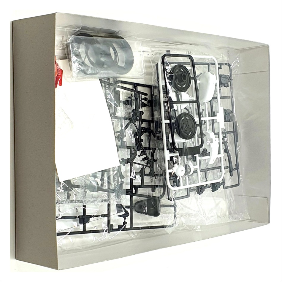 Aoshima 1/12 Scale Unbuilt Kit 062944 - 2006 Honda AC16 Ape