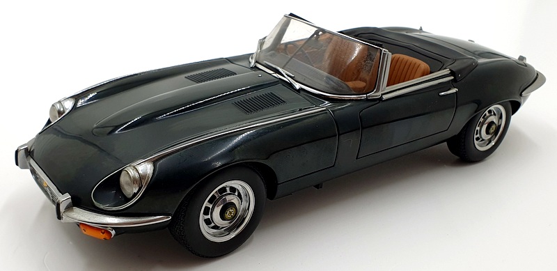 Autoart 1/18 Scale Diecast DC16723B - Jaguar E-Type Cabriolet - Green