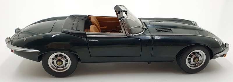 Autoart 1/18 Scale Diecast DC16723B - Jaguar E-Type Cabriolet - Green