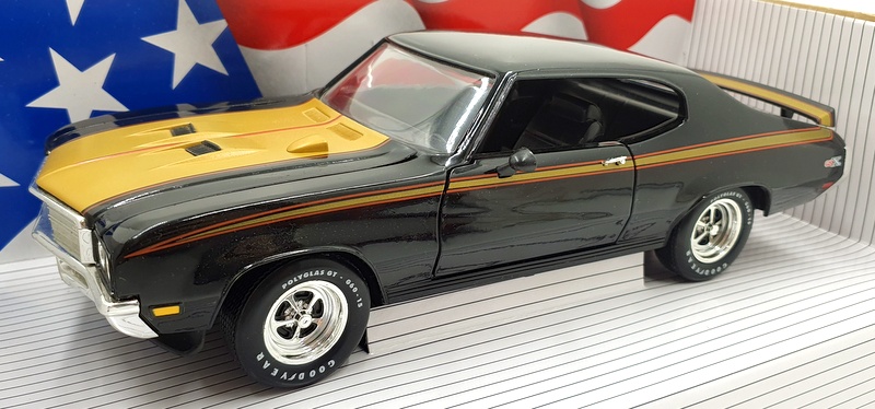 Ertl American Muscle 1/18 Scale Diecast 7604 - 1971 Buick