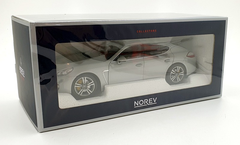 Norev 1/18 Scale Diecast 187609 - 2009 Porsche Panamera Turbo