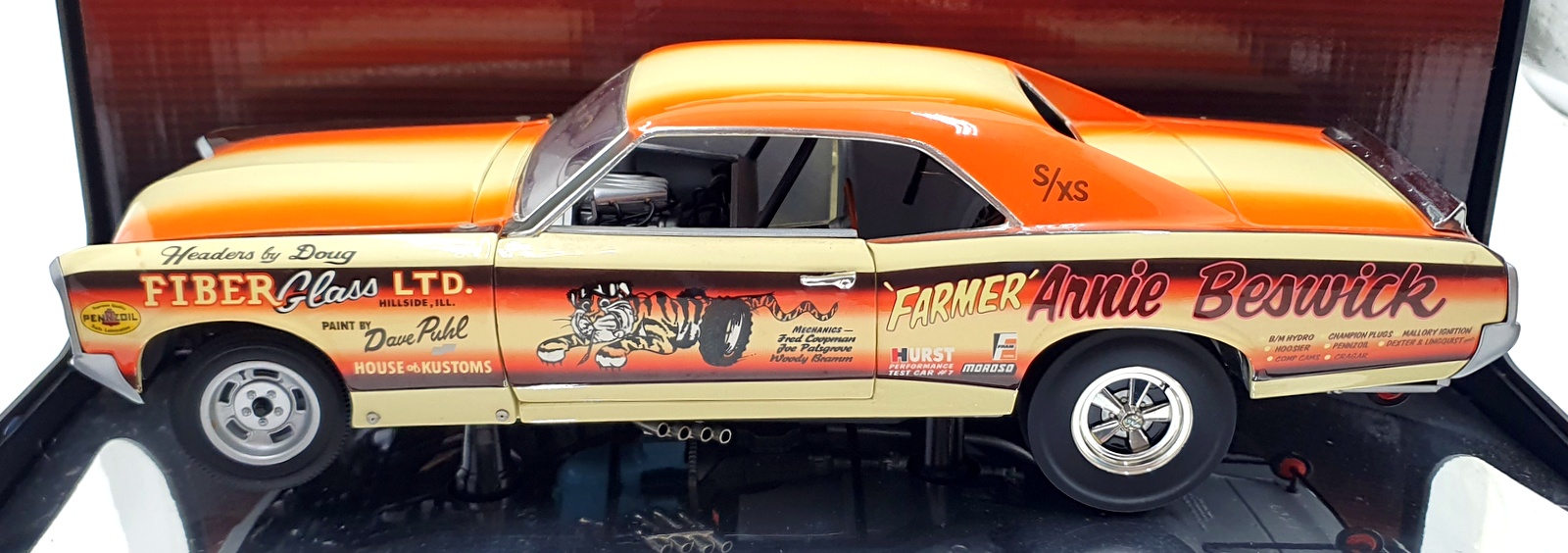 Highway 61 1/18 Scale Diecast 50024 - 1966 Pontiac GTO Drag Car A.Beswick