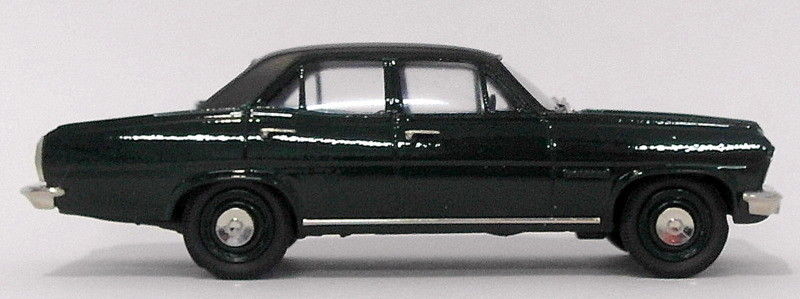 Lansdowne Models 1/43 Scale LDM38 - 1971 Vauxhall PC Viscount - Green/Black
