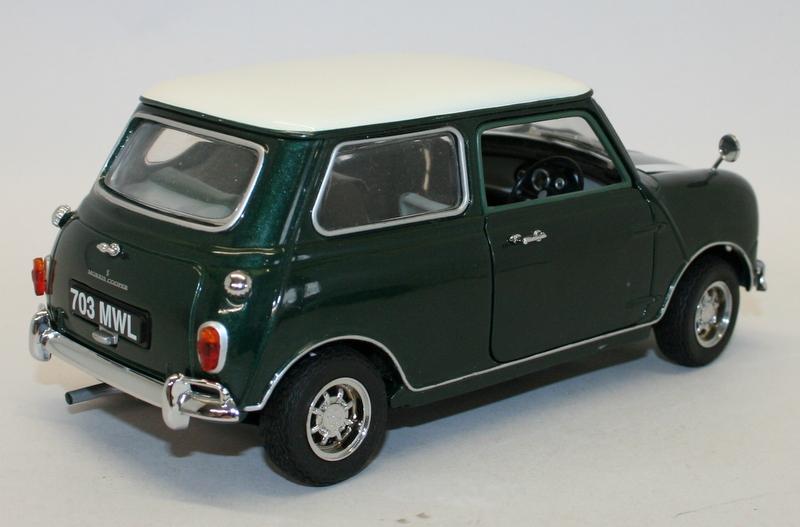 Corgi 1/18 Scale Metal Model Car 99595 - Morris Mini Cooper Saloon - BR Green