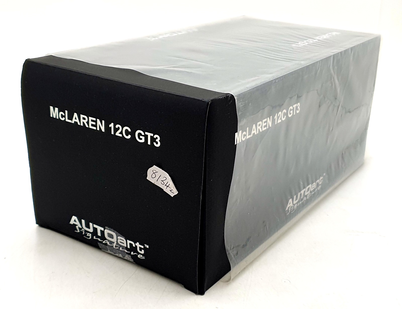 Autoart 1/18 Scale Diecast 81342 - McLaren 12C GT3 Red Bull #9 S.Loeb/Parente Autoart 1/18 Scale Diecast 81342 - McLaren 12C GT3 Red Bull #9 S.Loeb/Parente