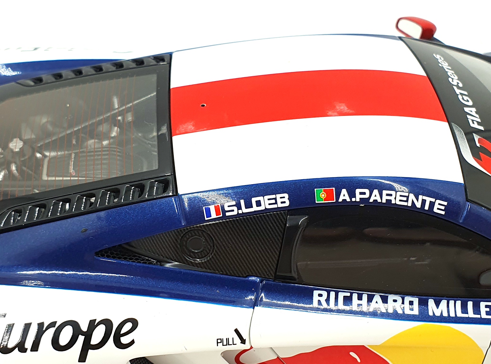 Autoart 1/18 Scale Diecast 81342 - McLaren 12C GT3 Red Bull #9 S.Loeb/Parente Autoart 1/18 Scale Diecast 81342 - McLaren 12C GT3 Red Bull #9 S.Loeb/Parente