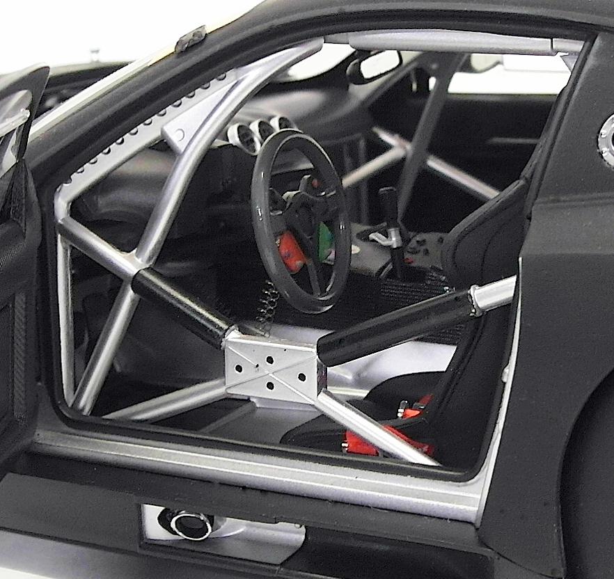 Kyosho 1/18 Scale Model Car 08392A - Ferarri 575 GTC Evoluzione 2005