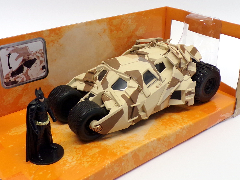 Jada Toys 1:24 Scale The Dark Knight Batmobile (マルチカラー 1: 24 Scal) DC The Dark Knight Rises Camo Tumbler Batmobile Batman 124 Diecast