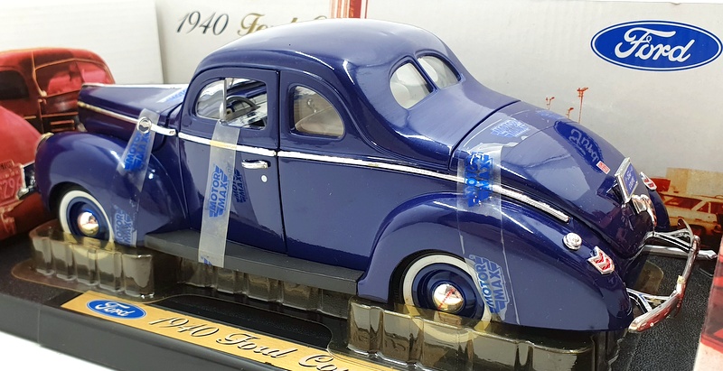 Motormax 1/18 scale Diecast 73108 - 1940 Ford Coupe