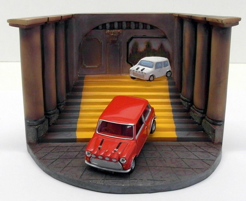 1/36 Scale Diorama CC82217 The Italian Job With Red Mini eBay