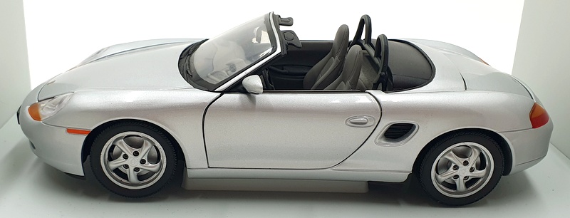 UT Models 1/18 Scale Diecast 27852 - Porsche Boxster Cabriolet - Silver