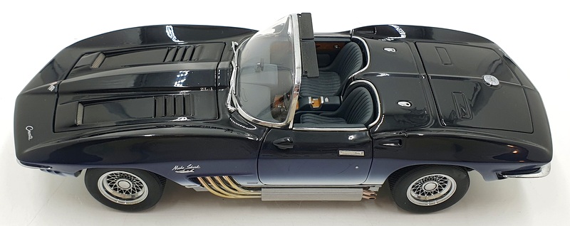 Autoart 1/18 Scale Diecast 71131 - Chevrolet Corvette Mako Shark 1961 - Blue