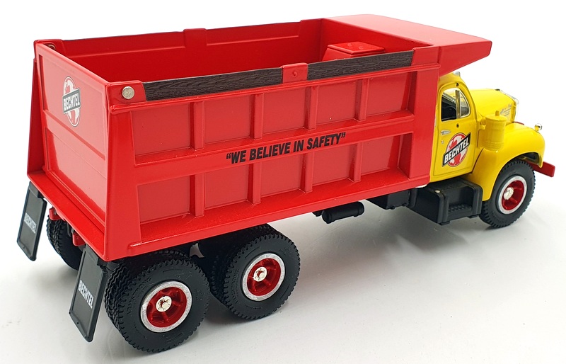 First Gear 1/34 Scale 19-2033 1960 Model B-61 Mack Dump Truck