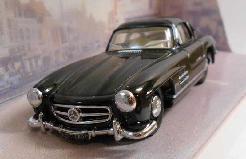 dinky toys mercedes benz 300 se