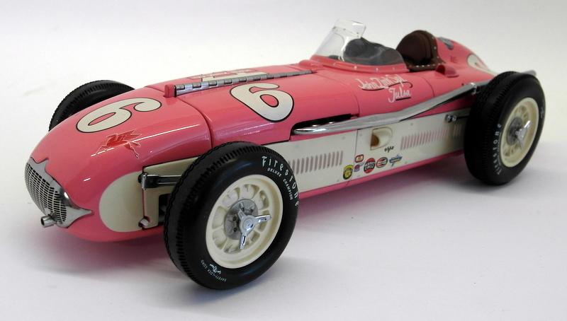 Carousel1 1/18 Scale - 4501 Kurtis Kraft Roadster 1955 Indianapolis 500 Winner