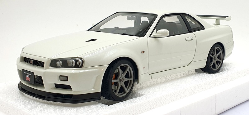 Autoart 1/18 Scale Diecast 77406 - Nissan Skyline GT-R (R34) V