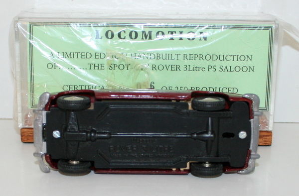 LOCOMOTION 1/42 SCALE WHITE METAL - ROVER 3 LITRE P5 SALOON - BURGUNDY