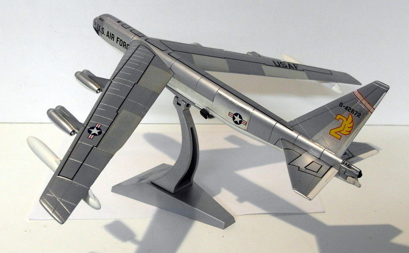 Corgi 1/144 Scale Diecast - AA33501 Boeing B-52 Stratofortress 52 Corgi 1/144 Scale Diecast - AA33501 Boeing B-52 Stratofortress 52