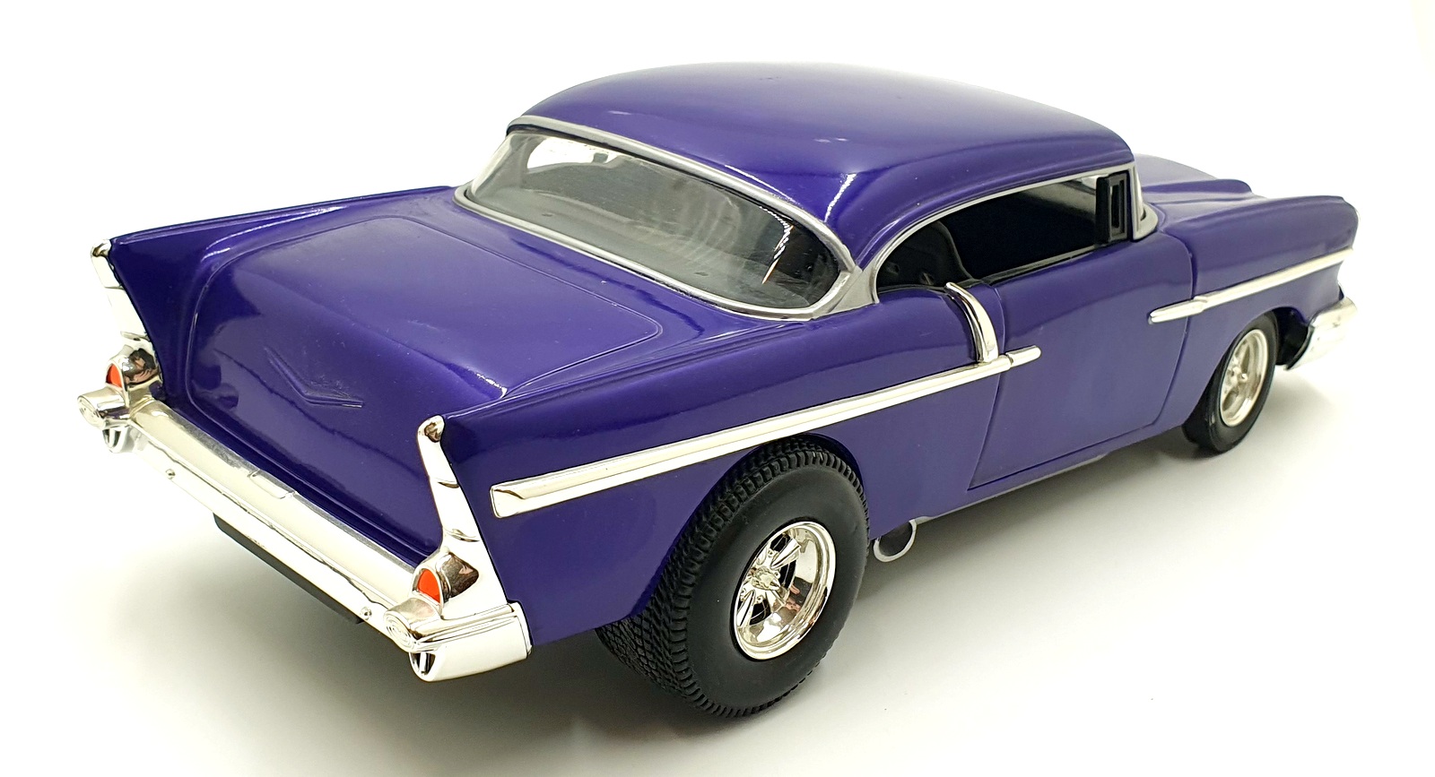 Hot Wheels 1/18 Scale Diecast 14126S - 1957 Chevrolet 'Chevy' - Purple