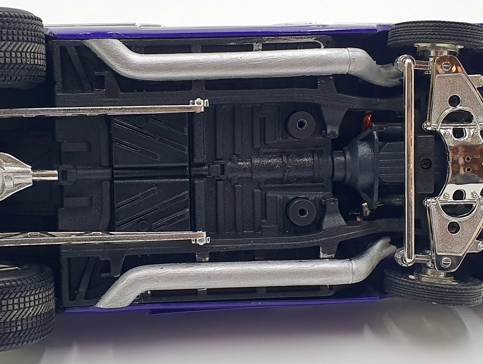 Hot Wheels 1/18 Scale Diecast 14126S - 1957 Chevrolet 'Chevy' - Purple