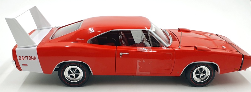 Auto World 1/18 Scale AMM1324/06 - 1969 Dodge Charger Daytona - Red