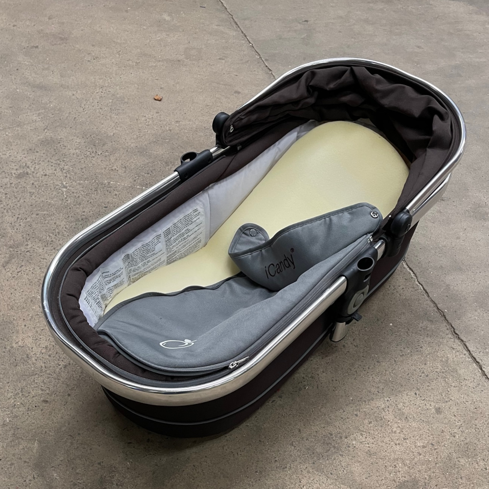 Icandy peach carrycot clearance tilt