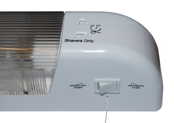 Bathroom Mirror Dual Voltage 110V/230V 60W White Shaver Light Pull Cord ...