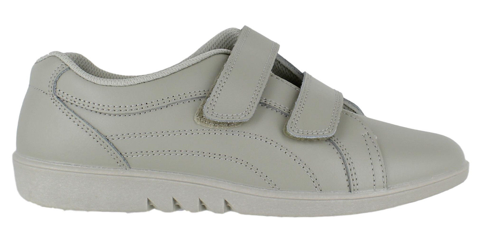 size 3 trainers with velcro