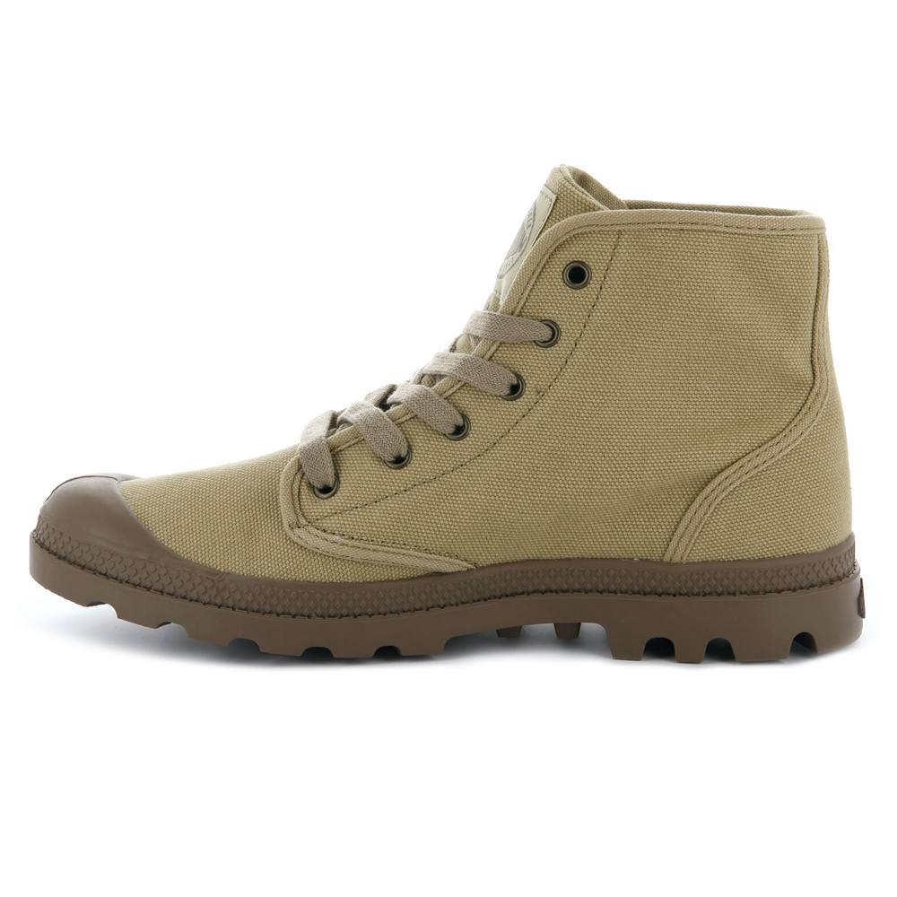 wide fit canvas