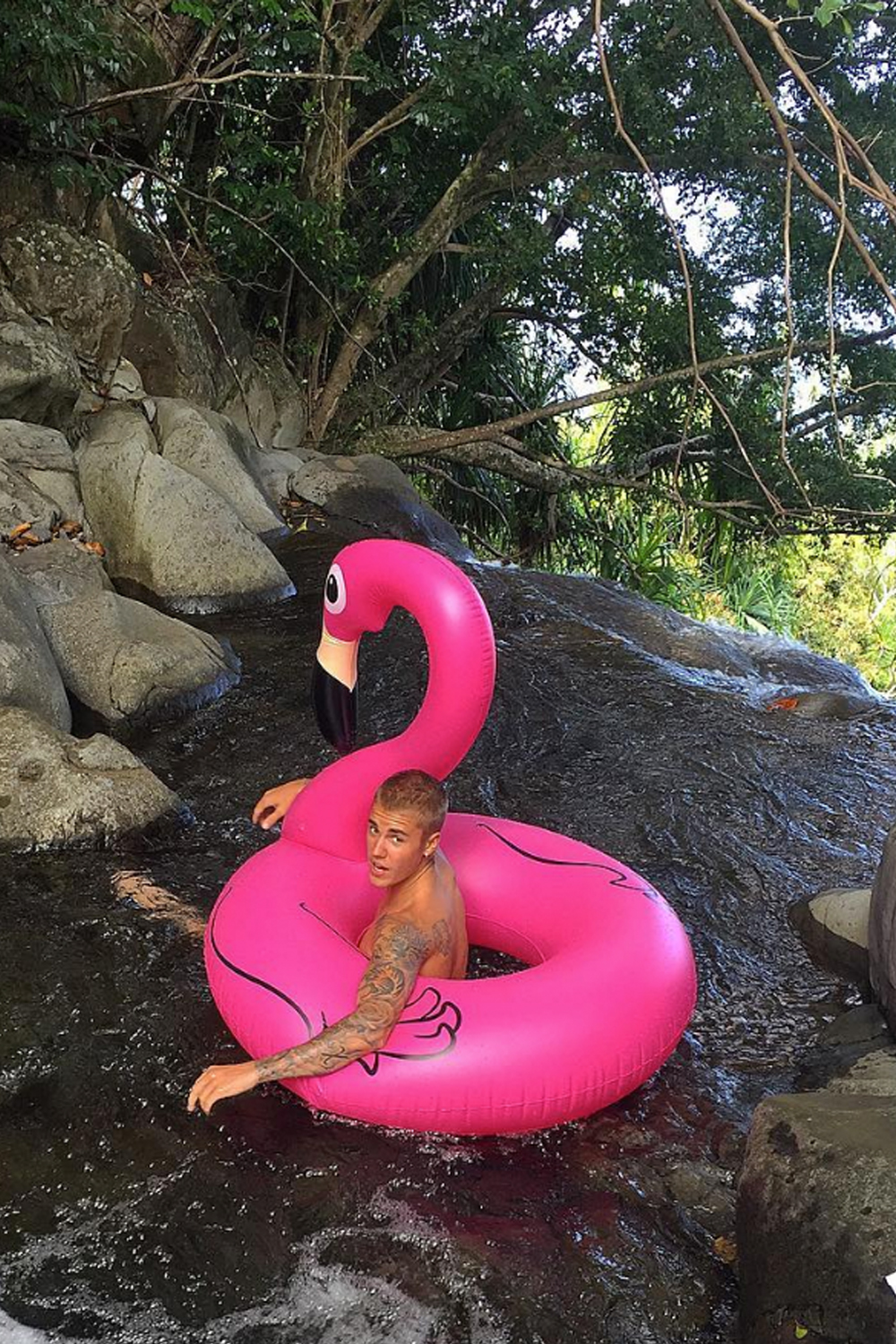 blow up flamingo float