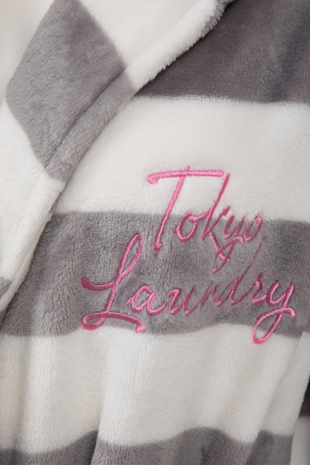 thumbnail 11 - Tokyo Laundry Womens Deluxe Fleece Dressing Gowns Hooded Bath Robe Nightwear