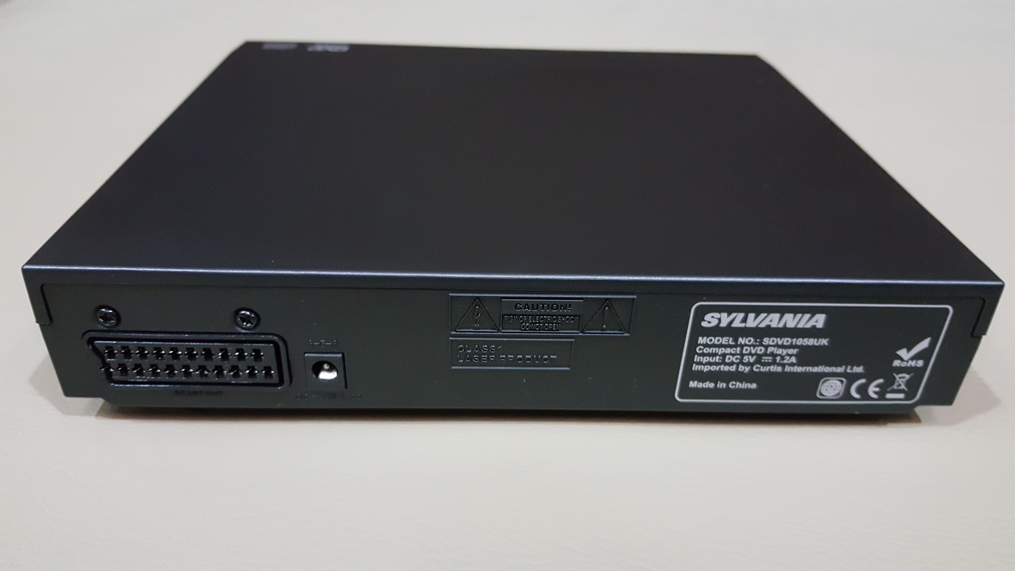 Sylvania 1058 compact DVD player Multi Region 0 5v plays all DVDs