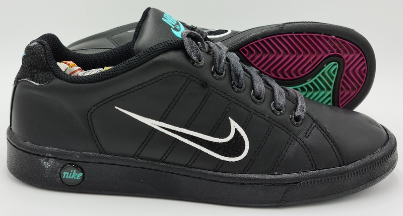 nike court tradition black