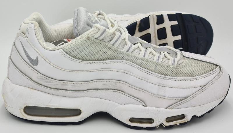 nike air max 95 leather trainers in triple white