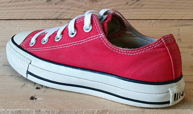 Converse Chuck Taylor All Star Canvas Low Trainers UK4/US6/EU36.5 M9696 Red